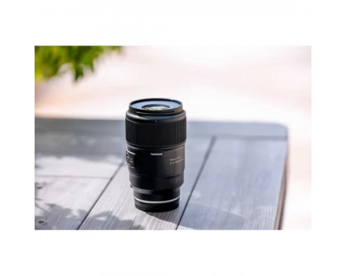 Об'єктив Tamron AF 90mm F/2.8 Di III MACRO VXD для Sony E