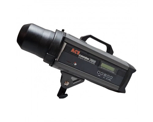 Студійний спалах Hyundae Photonics Combo 700