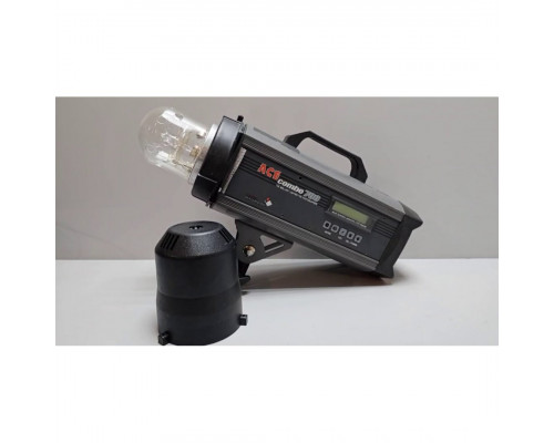 Студійний спалах Hyundae Photonics Combo 700